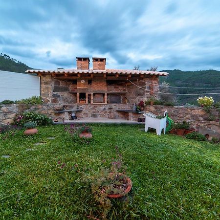 O Palheiro - Vista Panoramica E Jacuzzi Vendégház Sobreira Formosa Kültér fotó