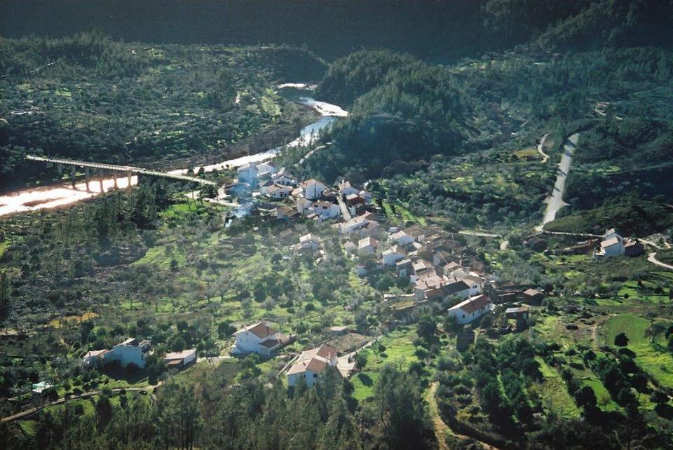 O Palheiro - Vista Panoramica E Jacuzzi Vendégház Sobreira Formosa Kültér fotó